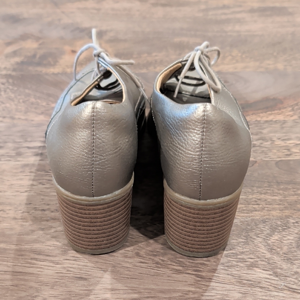 Naturalizer Herlie Wingtip Oxford Pewter Shoes - Picture 4 of 7